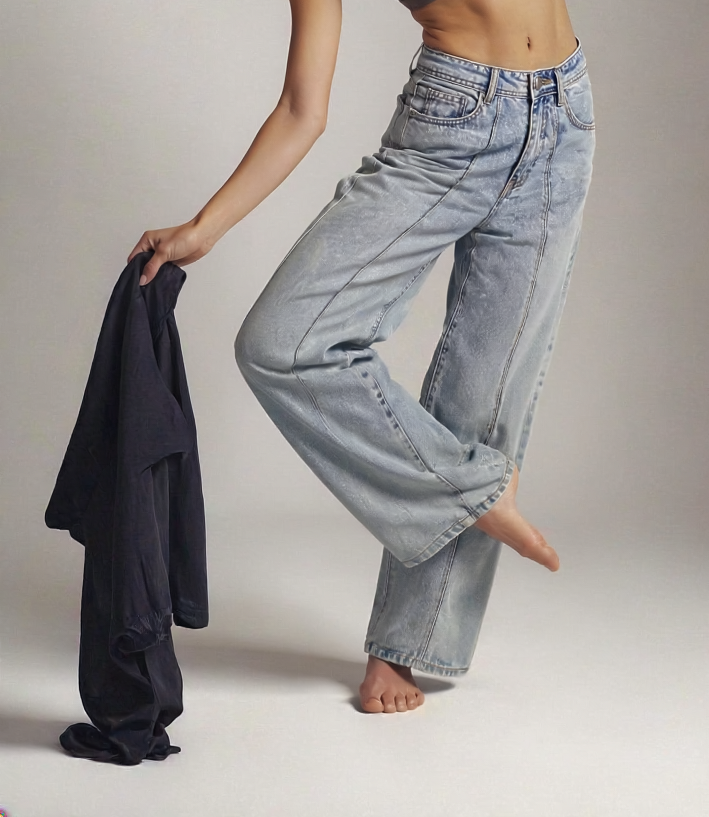 Detailed stitch straight fit denim’s